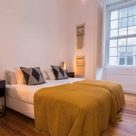 Lovelystay - Spacious 2br Downtown - 5 Min To River Apartment Lisbon