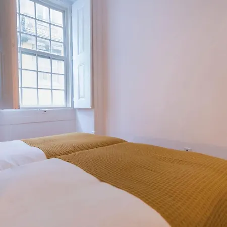 Lovelystay - Spacious 2br Downtown - 5 Min To River Apartment Lisbon