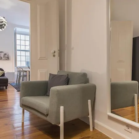 Lovelystay - Spacious 2br Downtown - 5 Min To River Apartment Lisbon