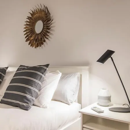 Lovelystay - Spacious 2br Downtown - 5 Min To River Apartment Lisbon