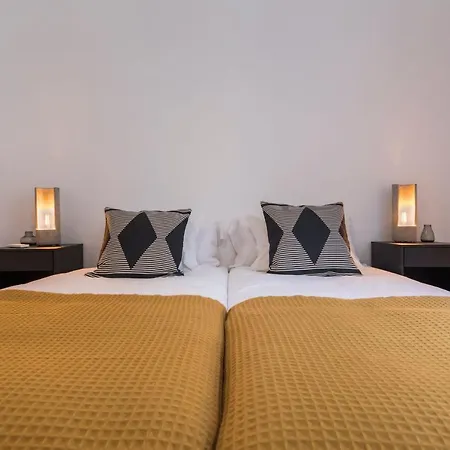 Lovelystay - Spacious 2br Downtown - 5 Min To River Apartment *