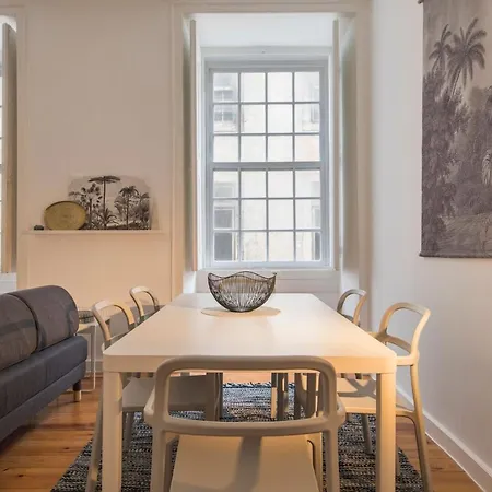 Lovelystay - Spacious 2br Downtown - 5 Min To River Lisbon