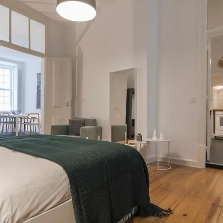 Lovelystay - Spacious 2br Downtown - 5 Min To River *