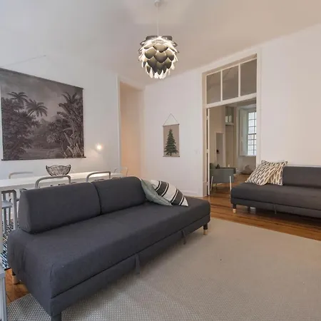 Lovelystay - Spacious 2br Downtown - 5 Min To River Apartment Lisbon
